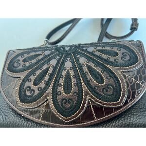 NWOT BRIGHTON 3D Flowered Black Brown Pebble Leather Crossbody Clutch Purse